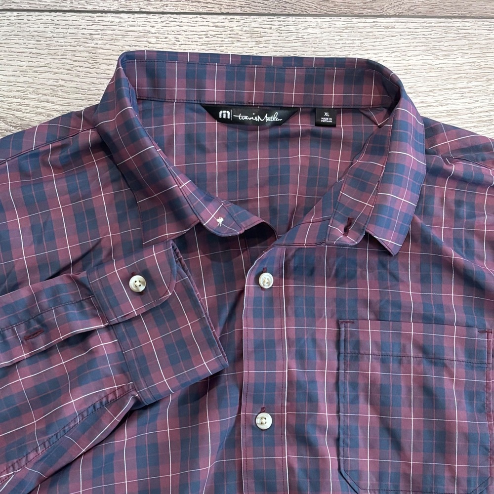 Travis Mathew Plaid Button Down Mens XL Burgundy Navy Stretch Preppy Casual Golf